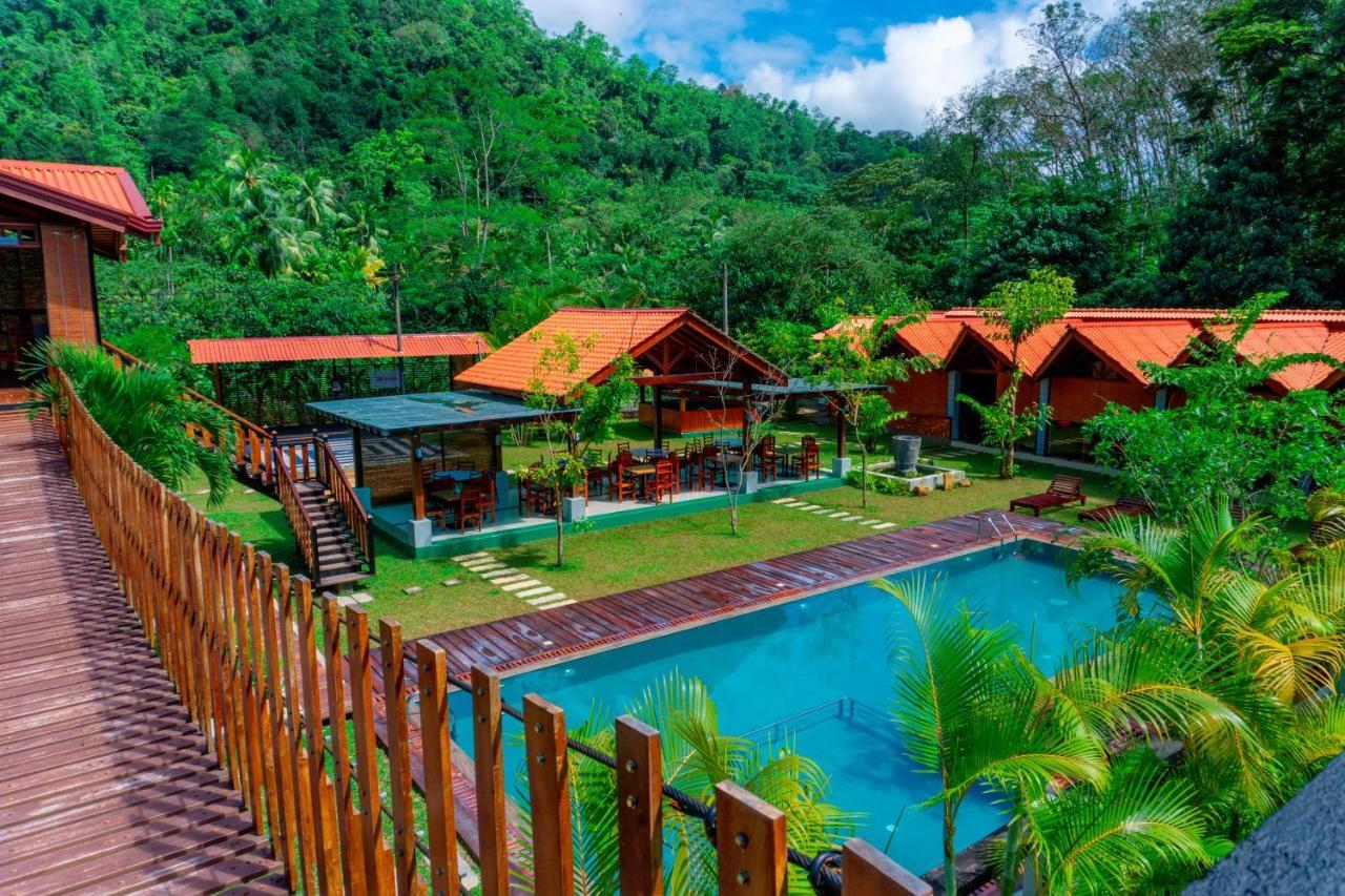 Hotel Uma Garden Kandegedara Matugama Esterno foto