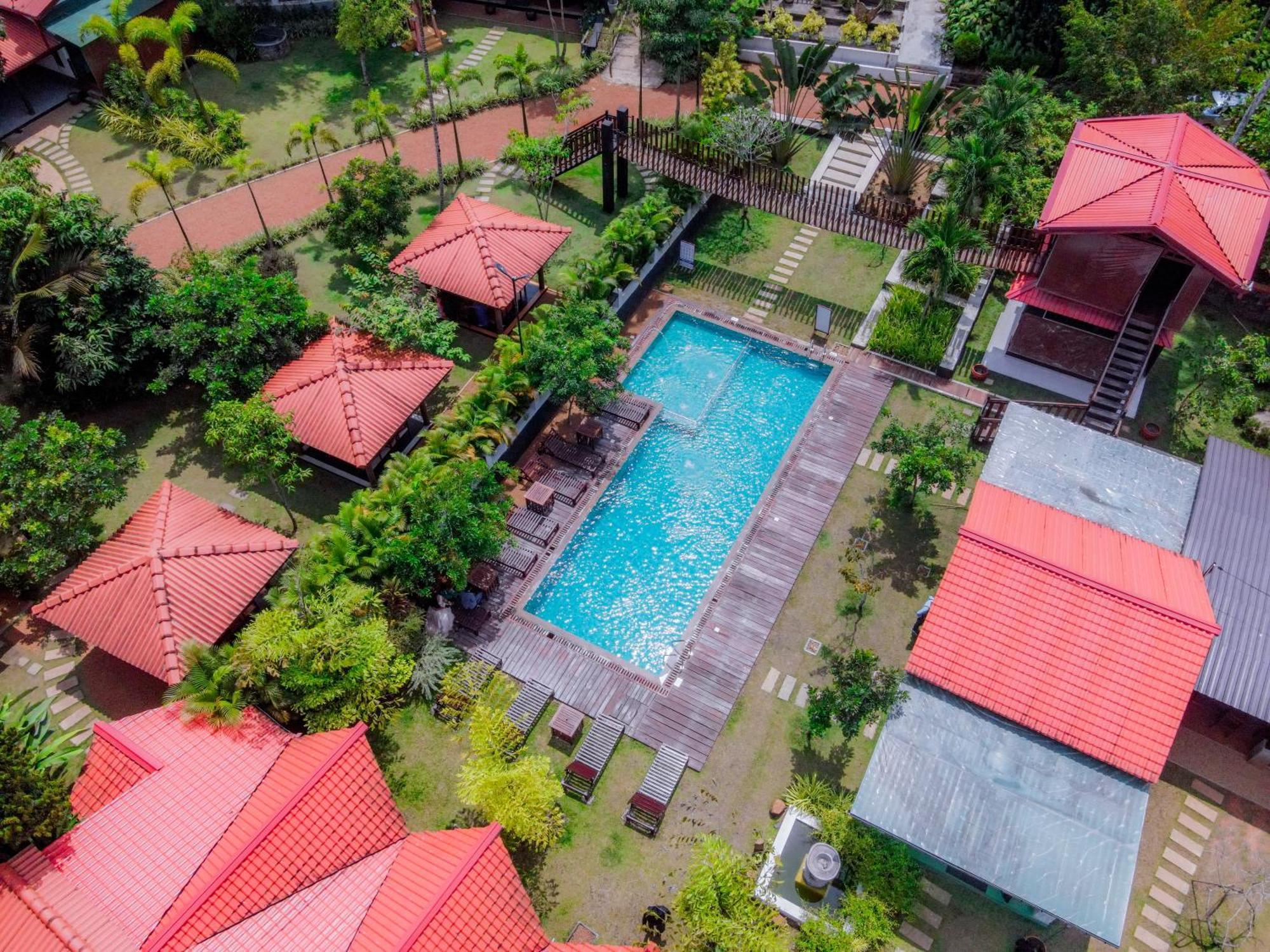 Hotel Uma Garden Kandegedara Matugama Esterno foto