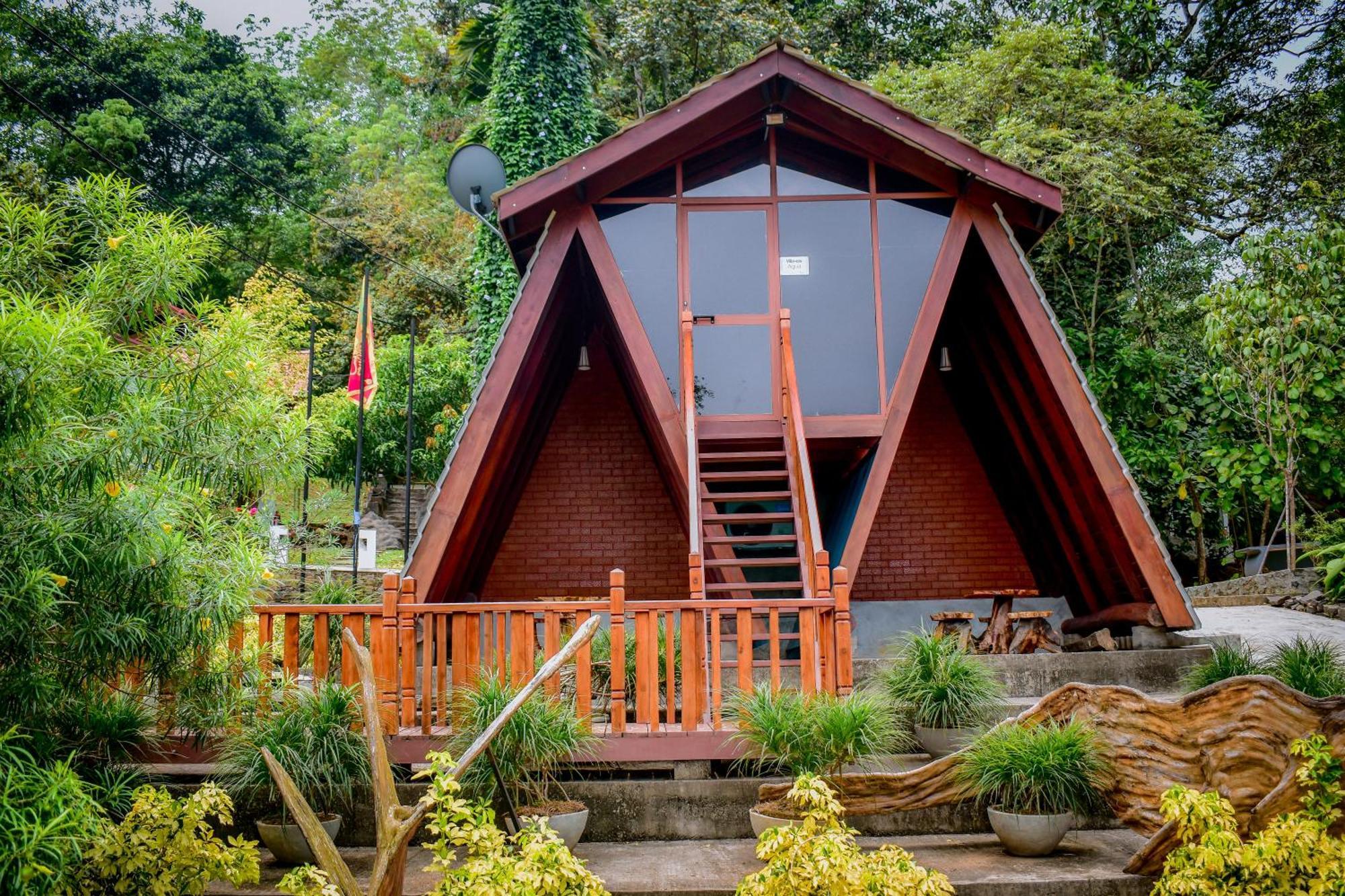 Hotel Uma Garden Kandegedara Matugama Esterno foto